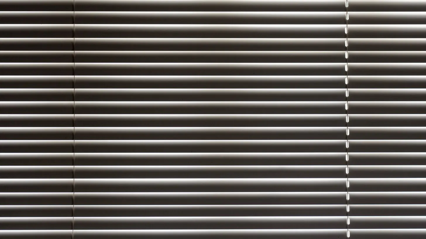 Home office window treatments: control glare and boost productivity — LuxeShutters